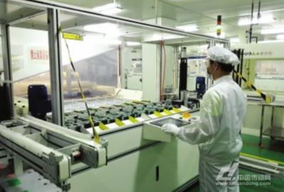 缩减70%用工成本 自动化设备如何为光伏企业“智造”新未来